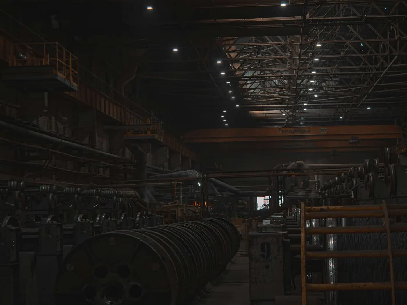Alüminyum ve çelik metal levha stokları